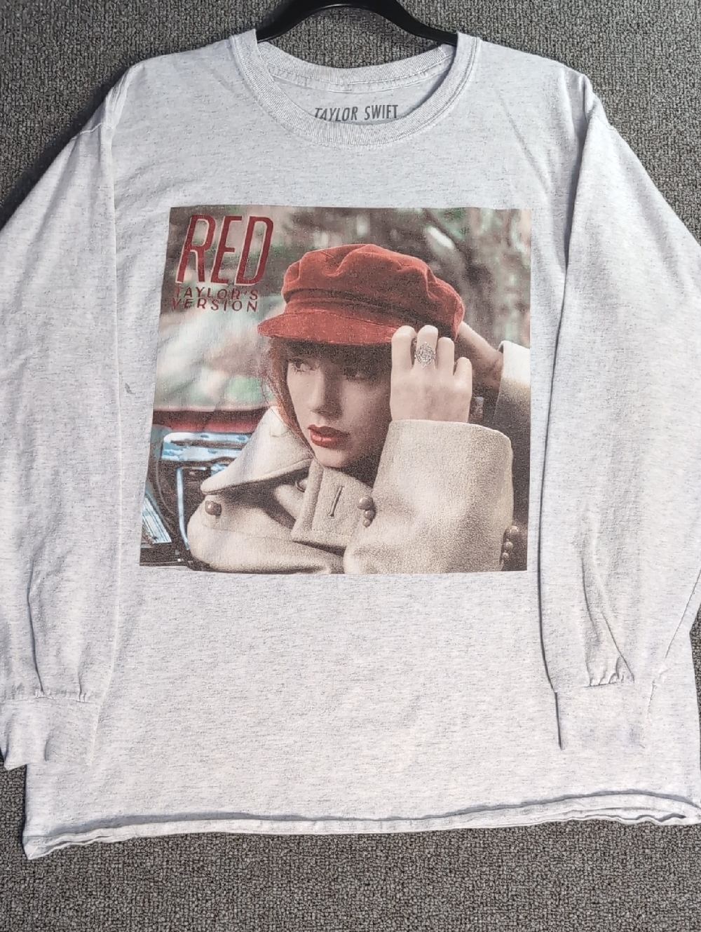 Taylor Swift Red Taylor's Version Long Sleeve Shirt Size Large Heather Gray